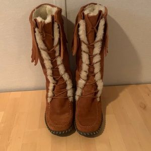 Minnetonka boots